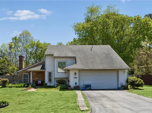 107 Smokehouse Ln, Williamsburg, VA 23185