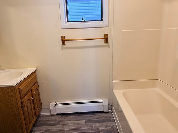 5th image of 119 Gilbert St