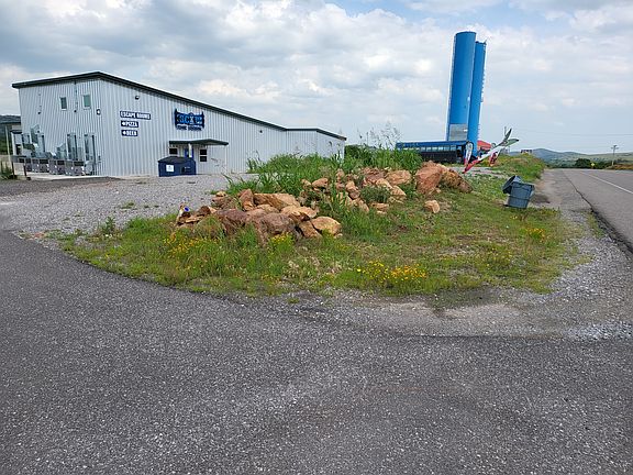 4th image of 18387 State Highway 49