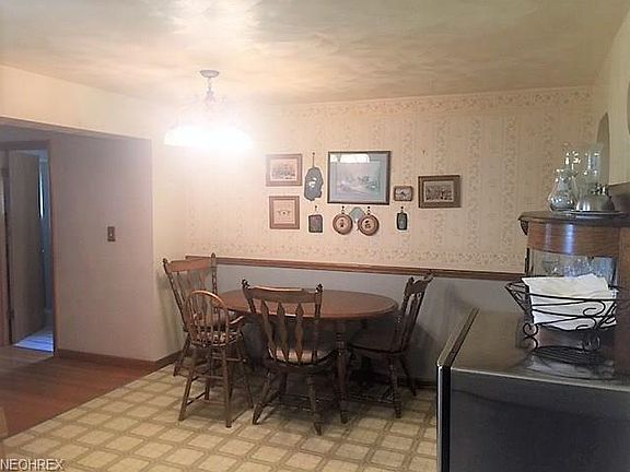 4th image of 2623 Christine Ln
