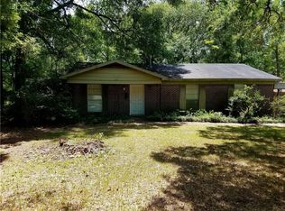 2501 N Pinecliff Ct, Mobile, AL 36605