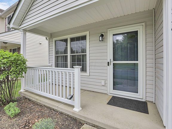 3rd image of 5321 Miramar Dr