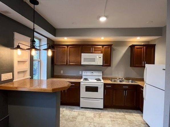 400 Elmwood Ave APT 217
