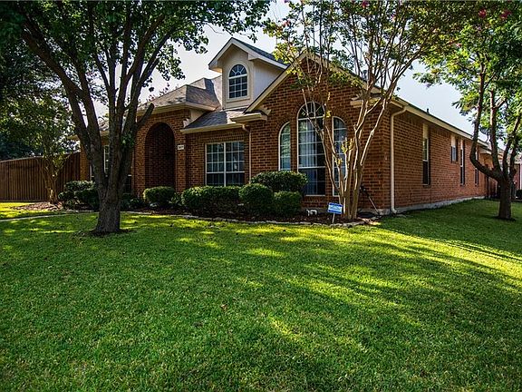 3rd image of 3417 Norwood Cir