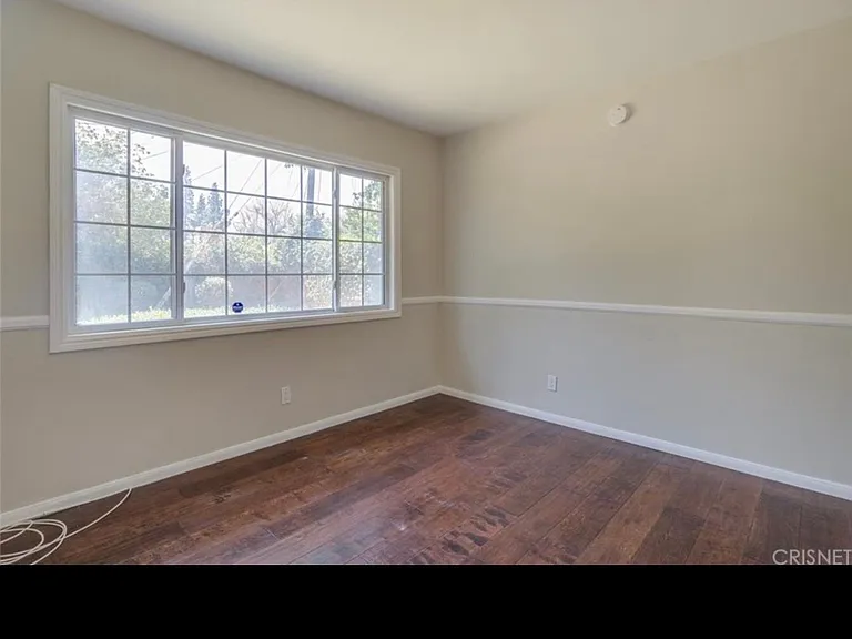 7913 Royer Ave — Photo 11