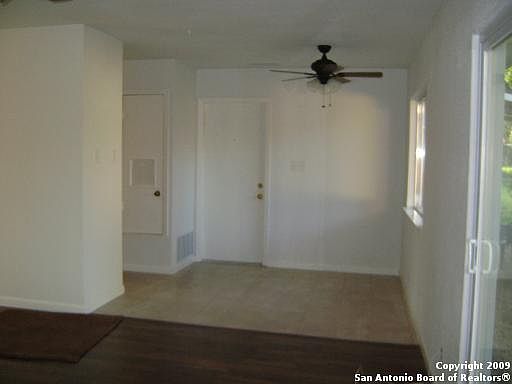 3rd image of 5947 MILLBANK ST
