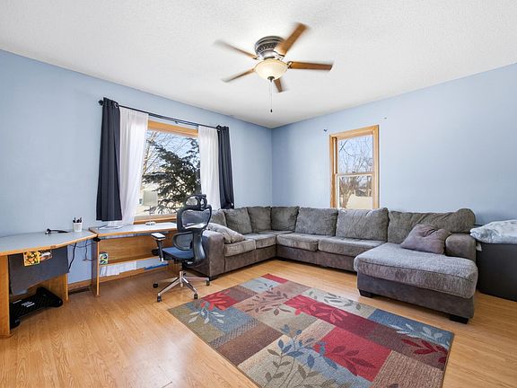4th image of 364 6th Ave