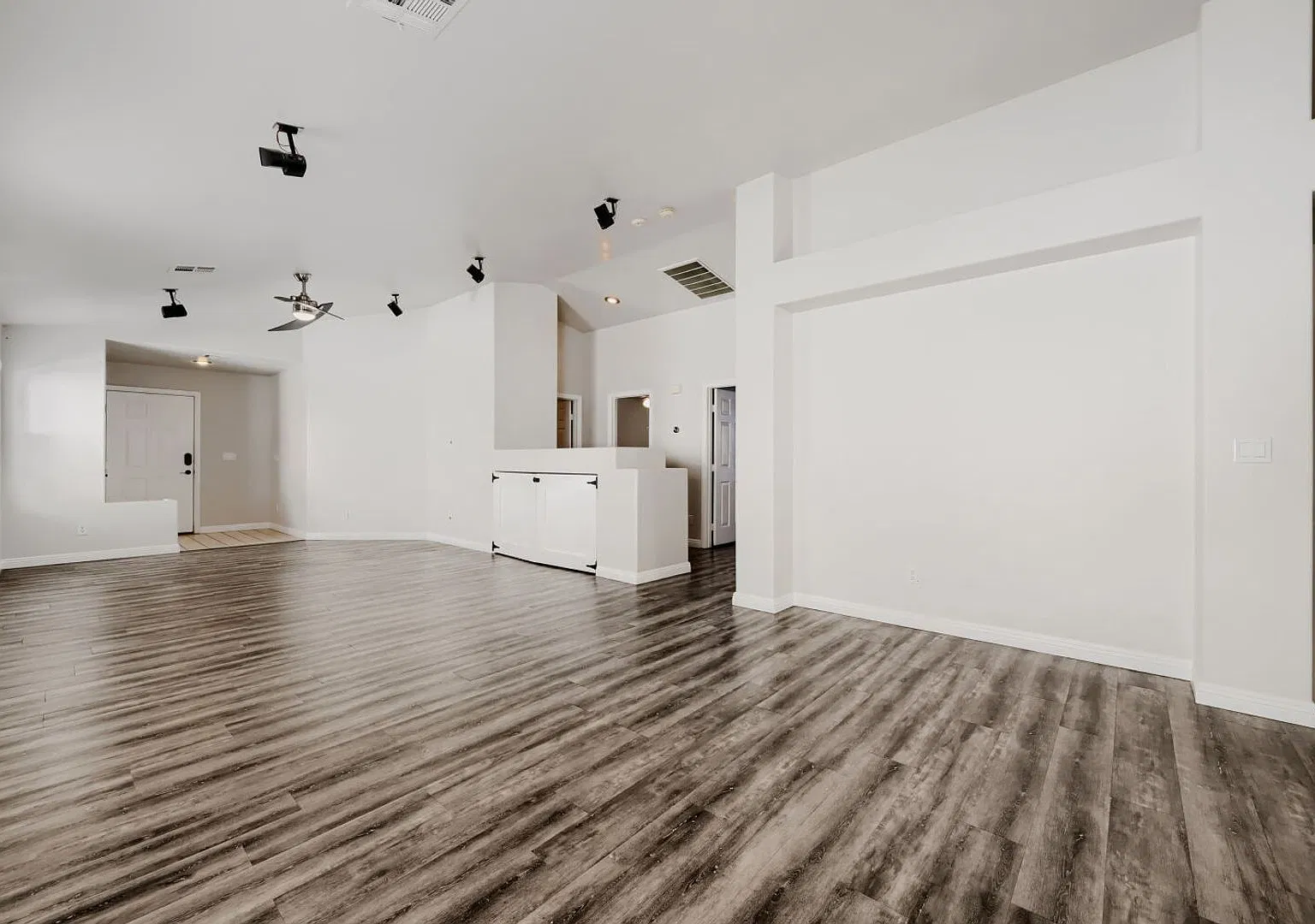 Spacious Single-Story 3-Bedroom Home in North Las Vegas! — Photo 4