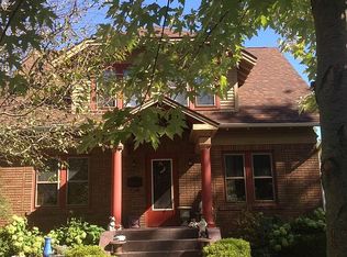 322 W Washington St, Howell, MI 48843