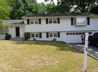 18 Overlook Ave, Mountain Dale, NY 12763