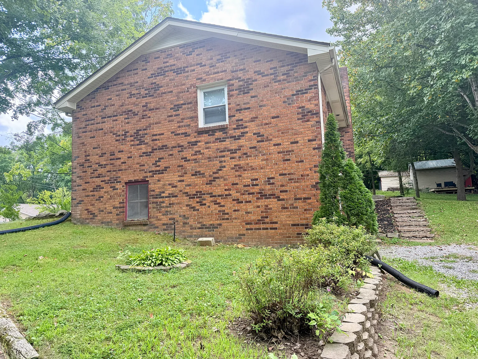 3 bed, 1575 sqft, $1,625 — Photo 3