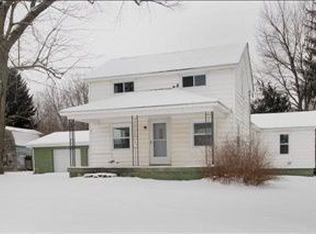 60070 41st St, Paw Paw, MI 49079