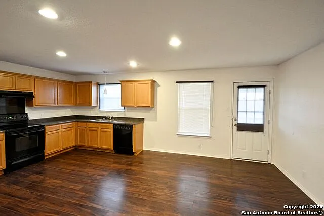 419 Aaron Ln — Photo 17