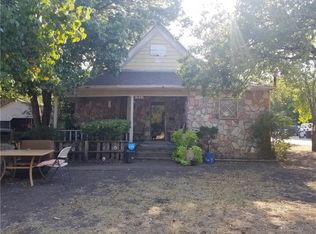 608 E Parks Ave, Waxahachie, TX 75165