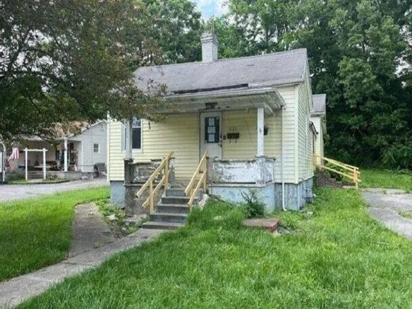 621 Vine St, Paris, KY 40361