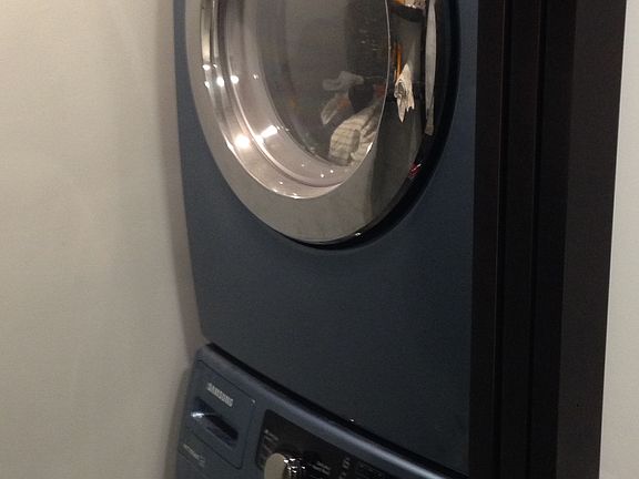 3rd image of 2077 Jackson St APT 304