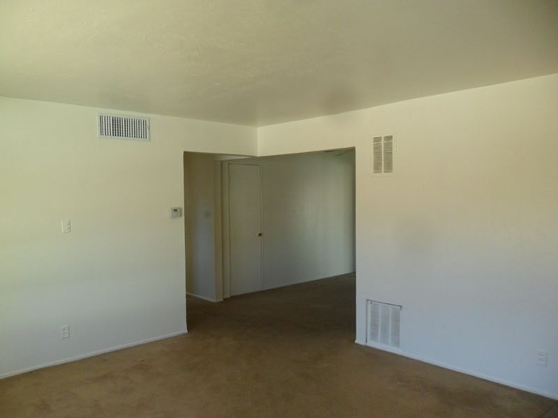 1st image of 1405 Katie St NE