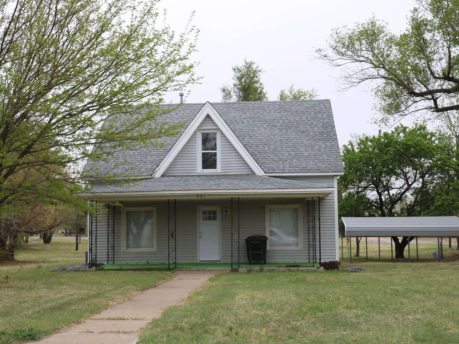901 E Main St, Coldwater, KS 67029 | Zillow