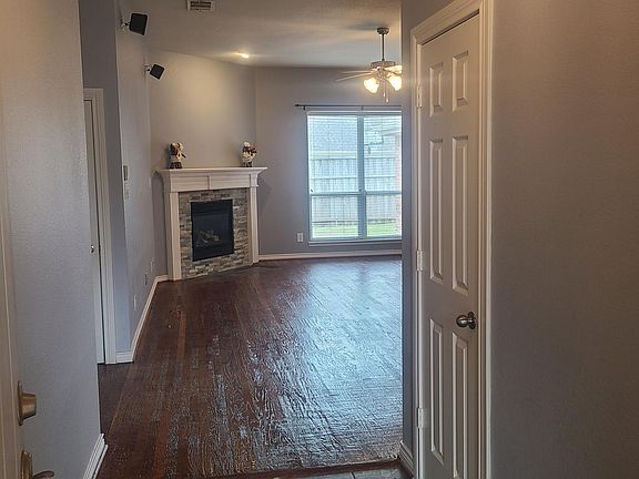 2nd image of 8006 Amesbury Ln