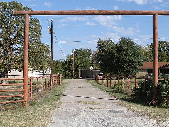 3rd image of 14 Villa Cir