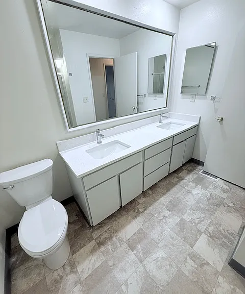 2101 SW Camelot Ct — Photo 25