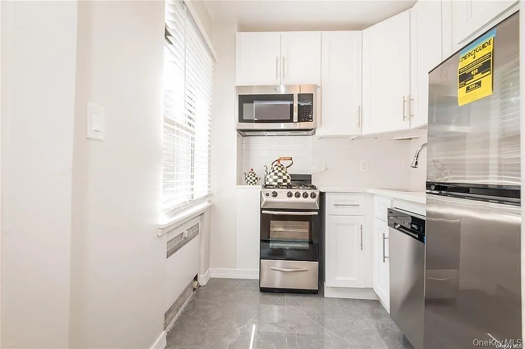 1 bed, 1.0 bath, 650 sqft, $3,500 — Photo 4