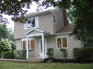 20 Cedar Ln, Remsenburg, NY 11960