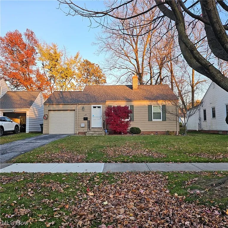 1643 Overbrook Rd photo 1