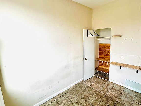 2nd image of 737 Montgomery St Floor 2