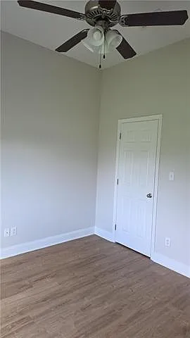 2 bed, 1.0 bath, 750 sqft, $1,275 — Photo 2
