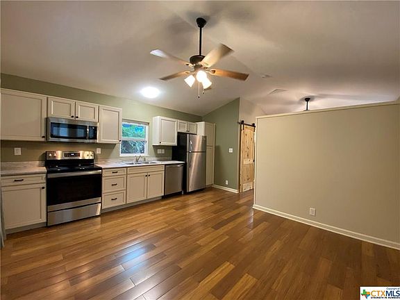 5th image of 1017 W San Antonio St #1/2