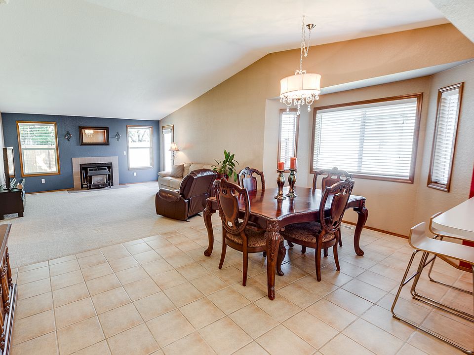 2nd image of 5705 Thornbury Dr SE #2