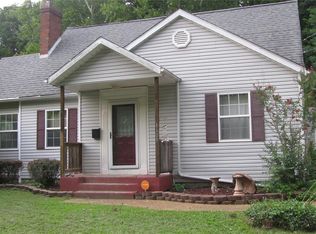 1609 Rock Springs Dr, Alton, IL 62002