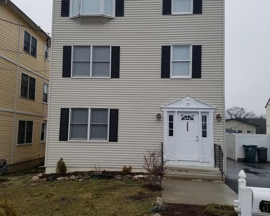 2nd image of 323 Augur St