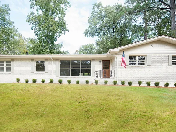 2733 Southview Dr, Vestavia Hills, AL 35216