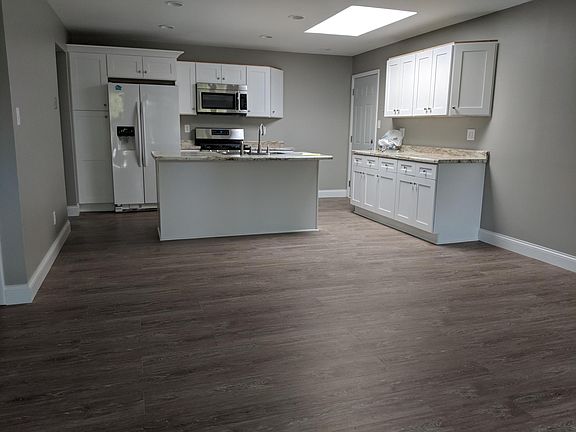 5th image of 514 W Bethel Dr