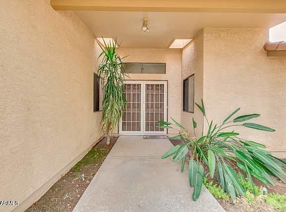 4th image of 1736 E Caroline Ln