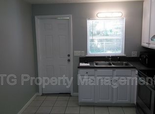 209 7th St S APT 1, Jacksonville Beach, FL 32250