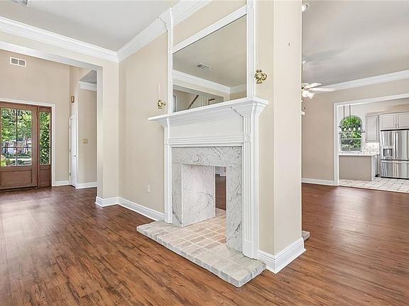 4th image of 106 Cherry Creek Dr
