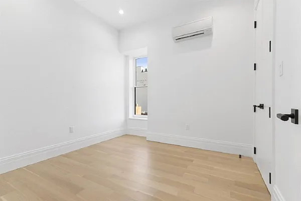 Rented by Corcoran | media 16