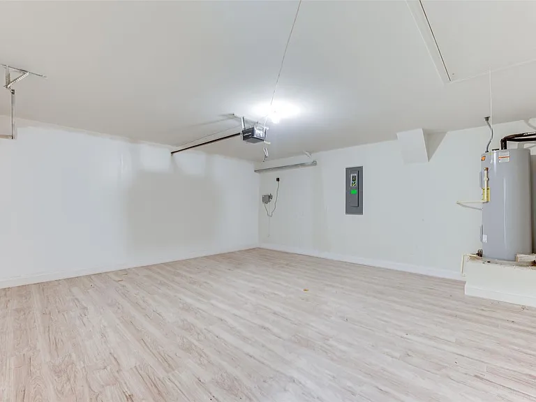 517 Milo Way — Photo 18