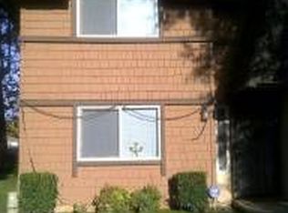 10528 White Oak Dr, Riverside, CA 92505