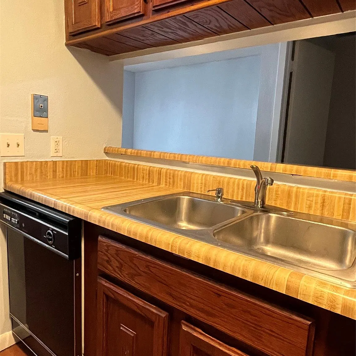 2 bed, 1.5 bath, 1202 sqft, $1,500 — Photo 4