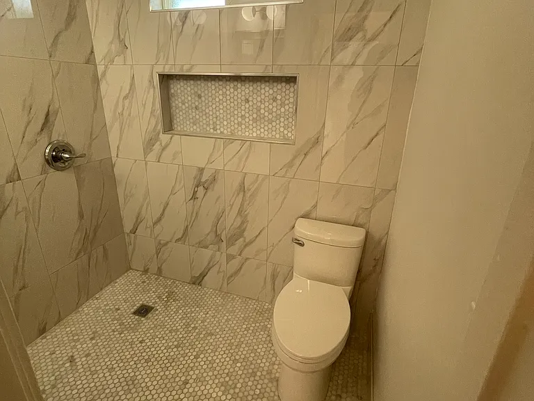 1066 Robinson Ave #1 — Photo 30