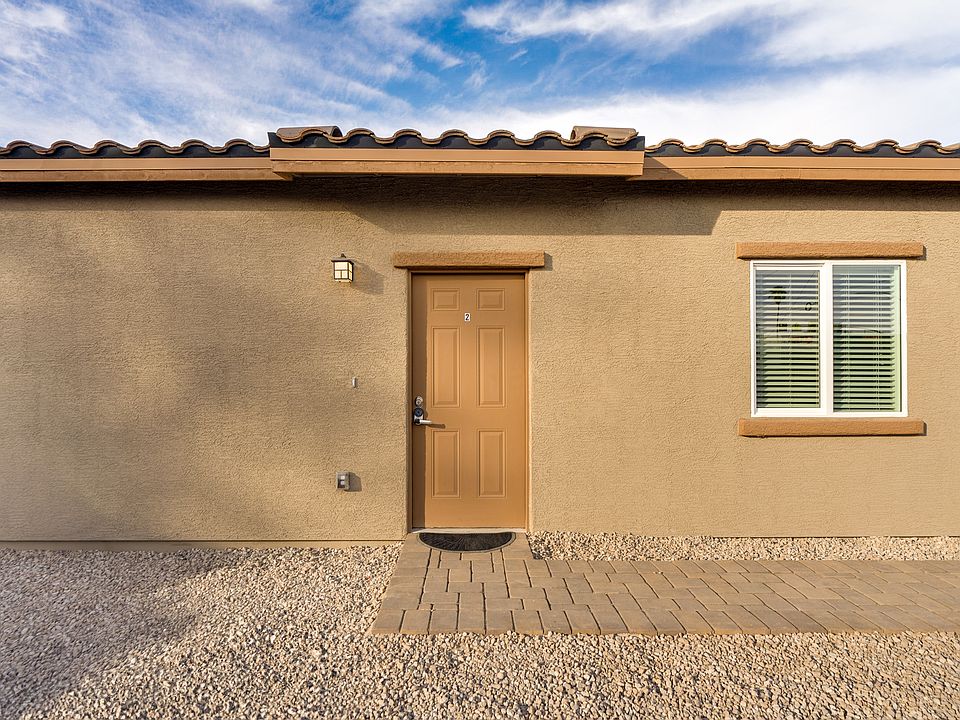 1st image of 3731 N Stone Ave #2