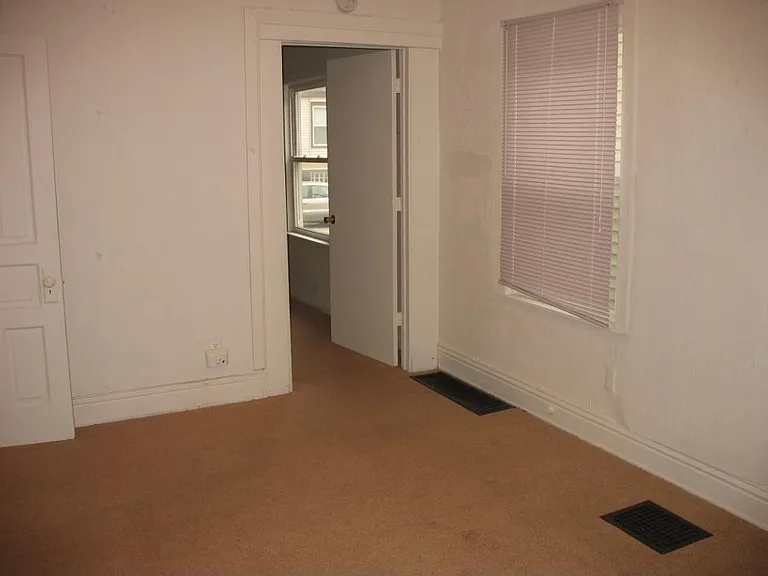 1604 Potter Pl — Photo 3