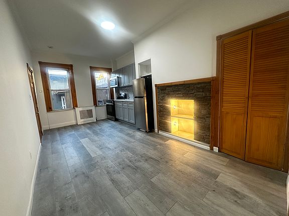 5th image of 382 Troutman St APT 1L