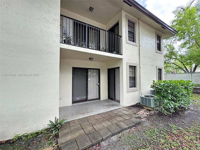 3500 NW 116th Ter #3500 — Photo 8