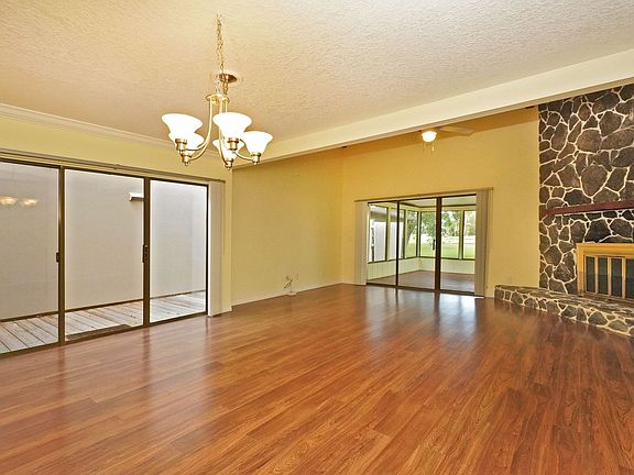 2nd image of 1216 Admiralty Blvd