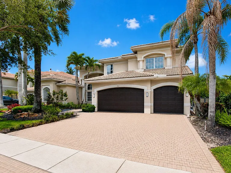 9511 Savona Winds Dr — Photo 2
